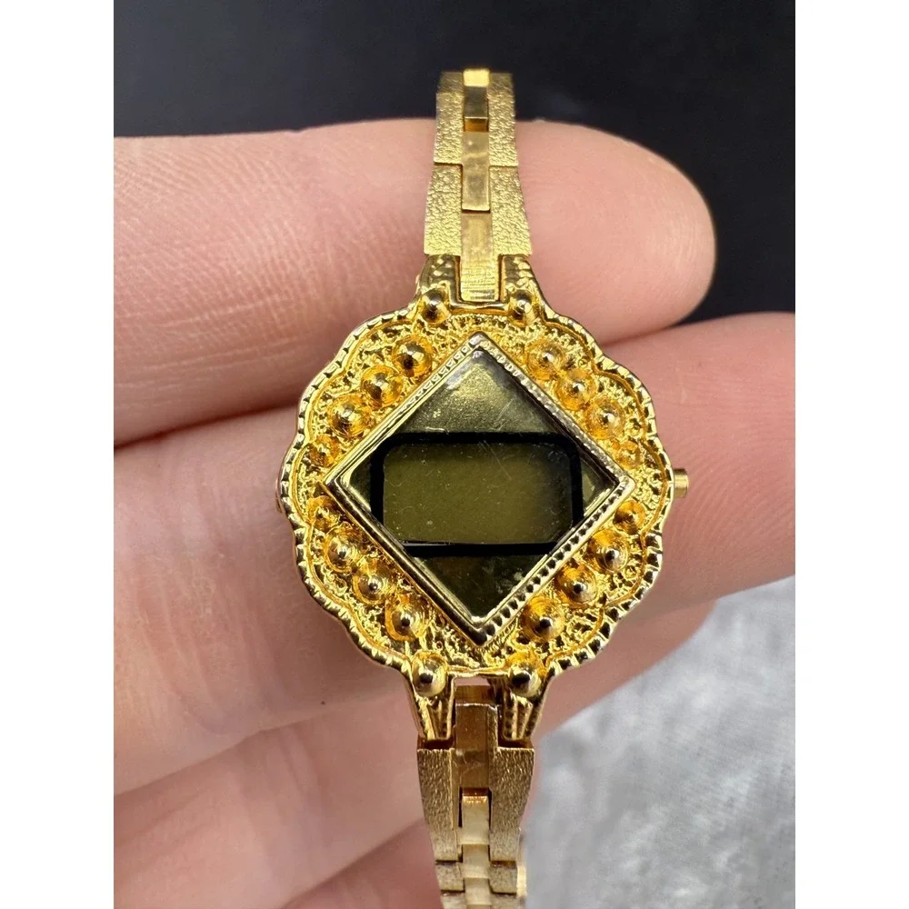 Vintage Digital Watch Woman Gold Tone 6.5